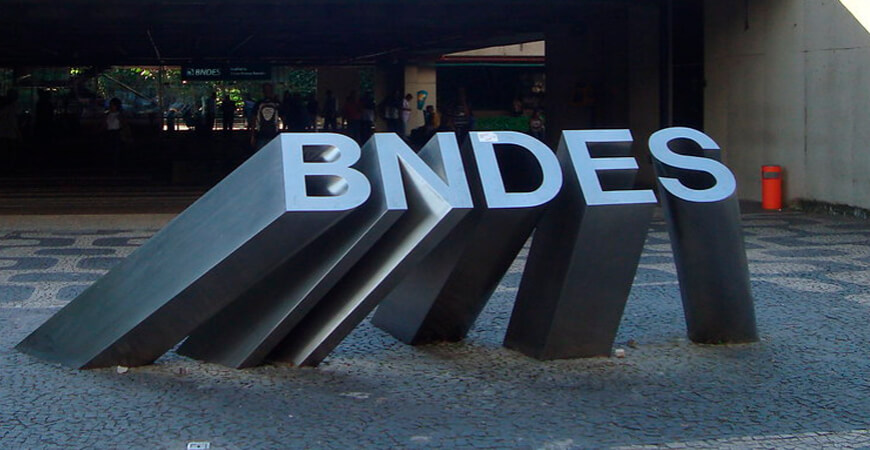 BNDES suspende cobrança de financiamentos de pequenas empresas por seis meses