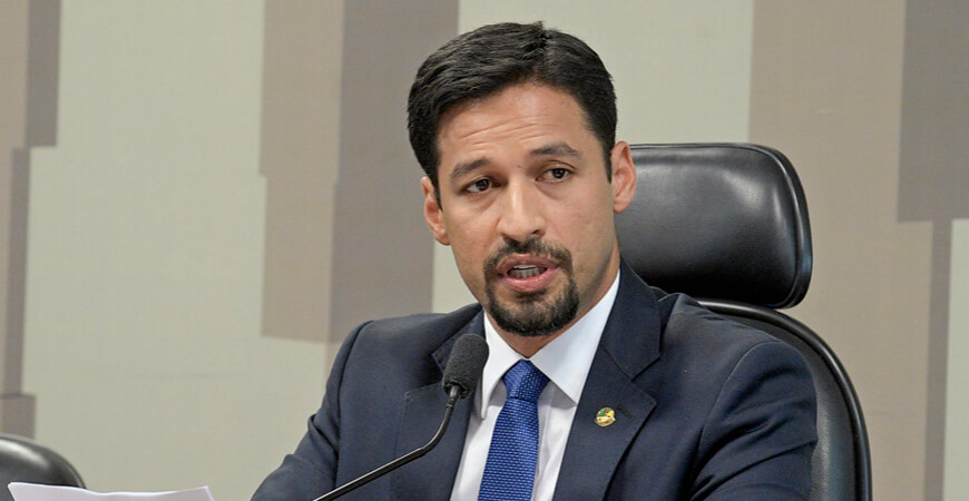 Senado aprova marco regulatório sobre superendividamento; texto vai à sanção