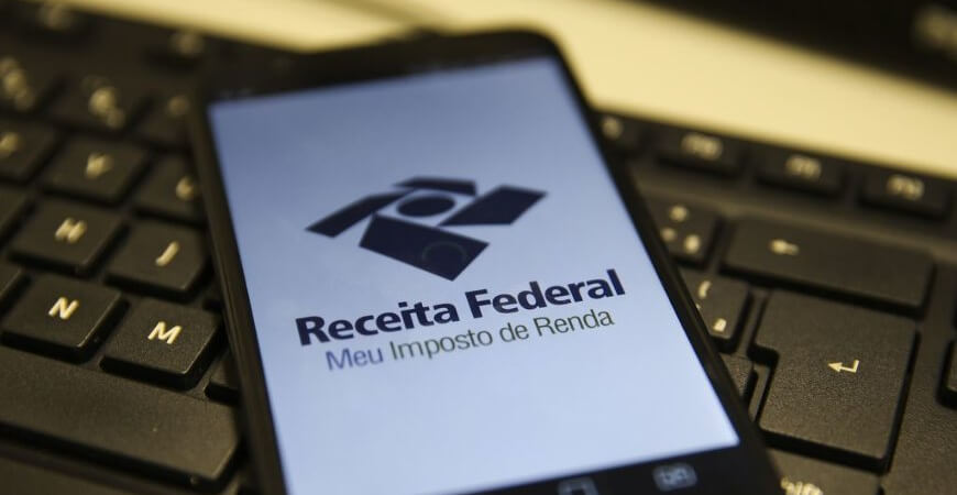 Projeto muda cobrança de Imposto de Renda para aposentados residentes no exterior