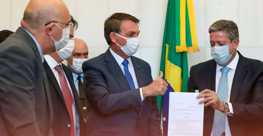 Auxílio Brasil: emendas vão de corte no salário à taxação de fortunas