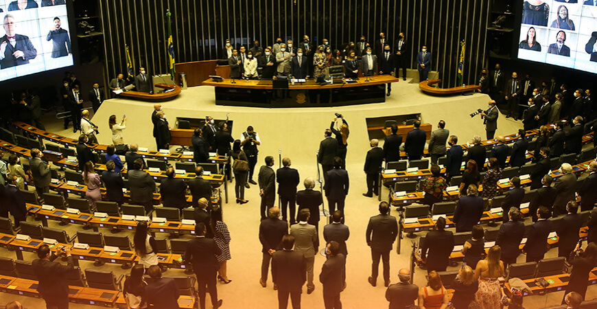 Refis: Câmara aprova parcelamento de dívidas para micro e pequenas empresas