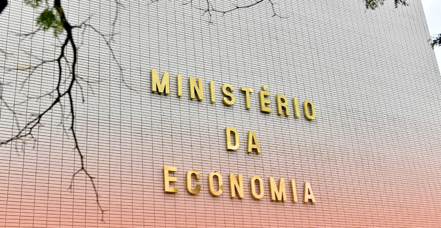 IRPF: Ministério da Economia pretende corrigir tabela ainda neste ano
