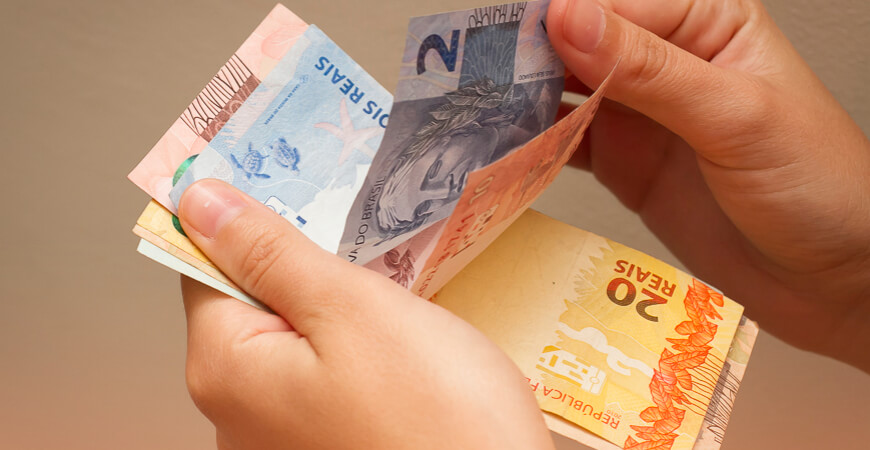 Salário mínimo ideal deveria ser de R$ 5.997,14 em janeiro, aponta Dieese