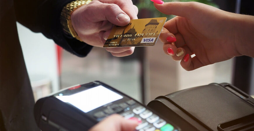 Cartões de crédito: pagamentos crescem 42% no primeiro trimestre