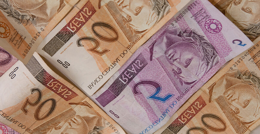 Salário mínimo de 2023 deve chegar a R$ 1.310, segundo previsões do governo