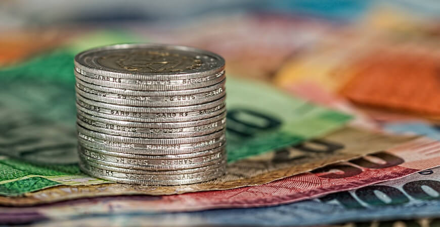 Real desvalorizou 61,95% na última década ante o dólar, ficando em segundo lugar nas maiores desvalorizações