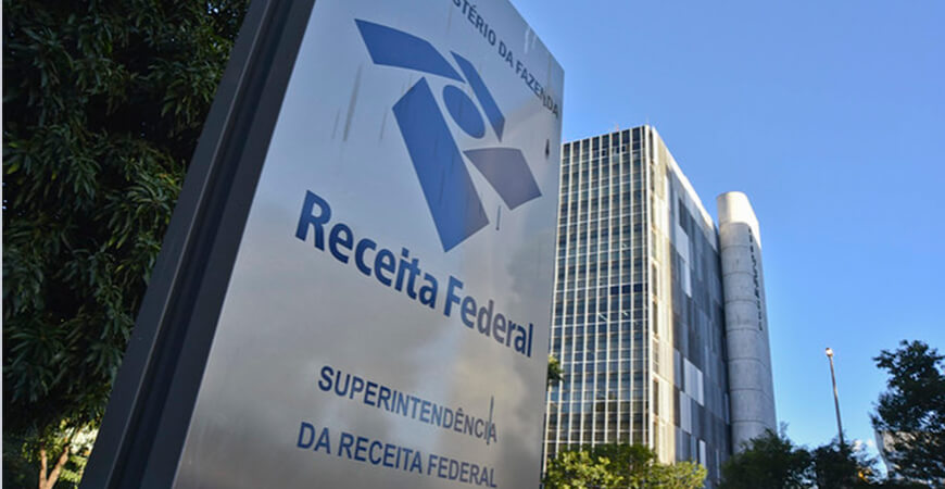 IRPF 2022: faltando um dia para o fim do prazo, Receita espera receber ainda 3 milhões de declarações