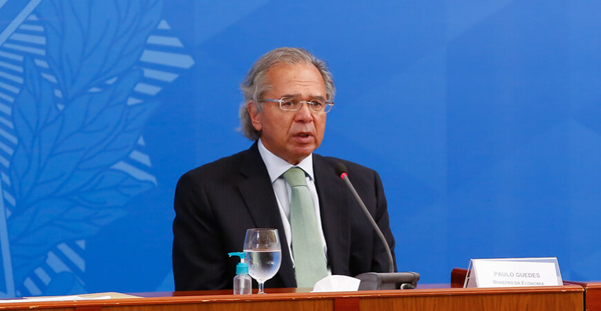Durante cerimônia do BNDES, Guedes afirma que banco deve bilhões ao governo