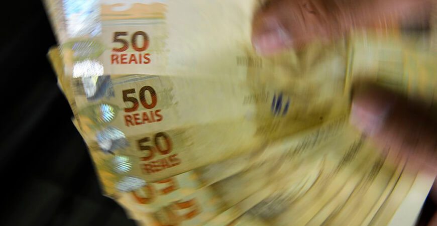 Arrecadação federal chega a R$ 165,3 bilhões em maio