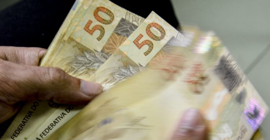 Auxílio Brasil de R$ 600 é regulamentado; veja Portaria