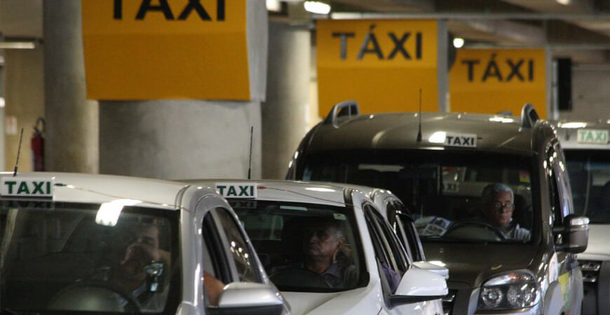 Prefeituras têm 7 dias para enviar dados de taxistas para auxílio