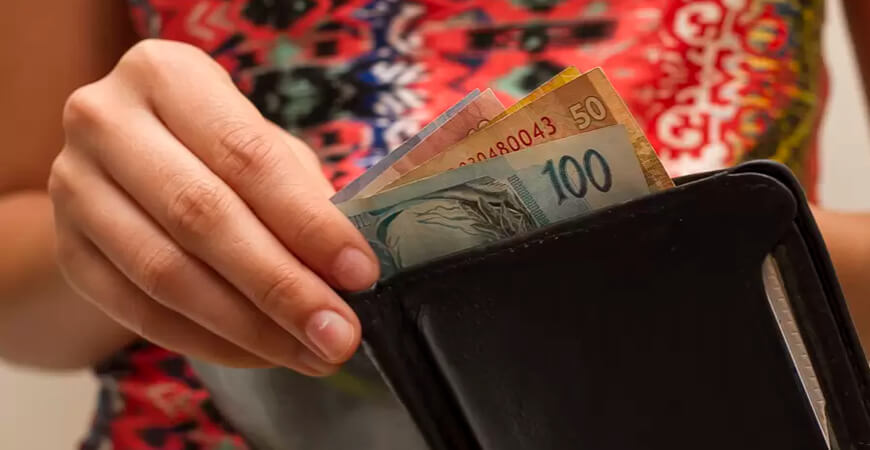 Governo afirma que empréstimo do Auxílio Brasil deve começar em setembro