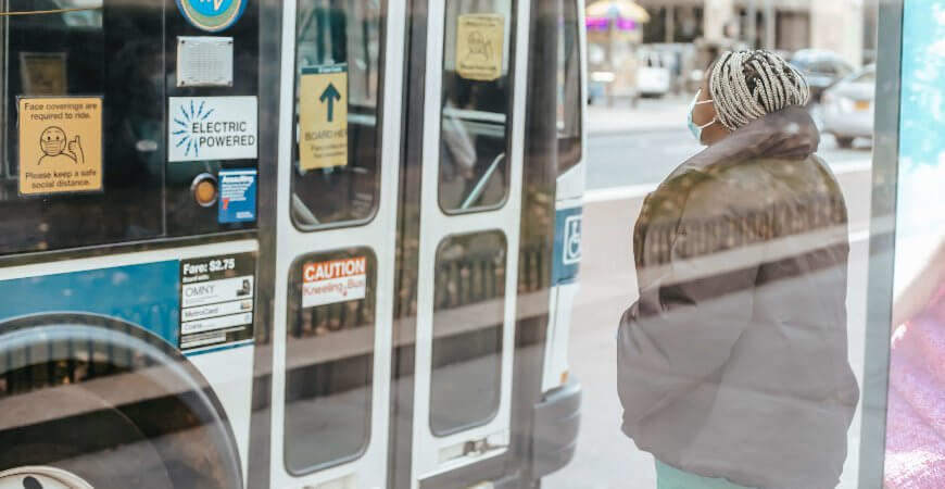 TRT: compartilhamento de vale-transporte é motivo para justa causa