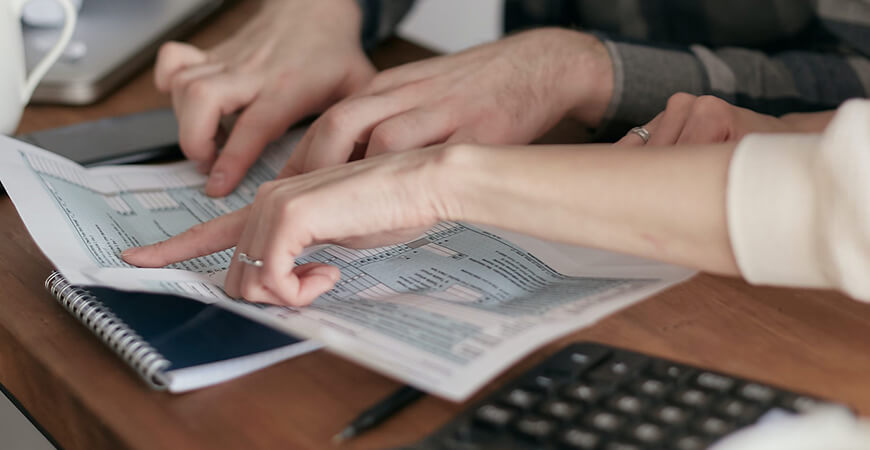 50% dos inadimplentes têm dívidas até R$ 1 mil no país