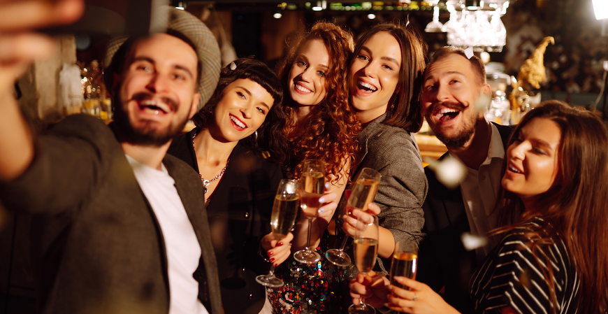 Vai ter confraternização da firma? Veja erros que você não pode cometer na festa de final de ano