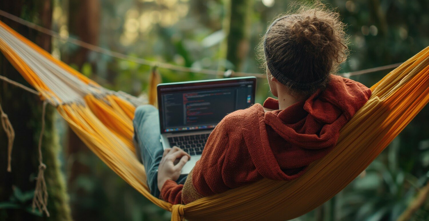 Nomadismo digital: regulamentação, desafios e impactos nas estratégias de gestão