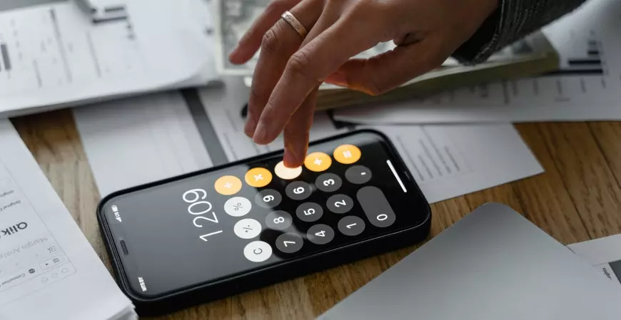 O desconto de contribuições na folha dos empregados