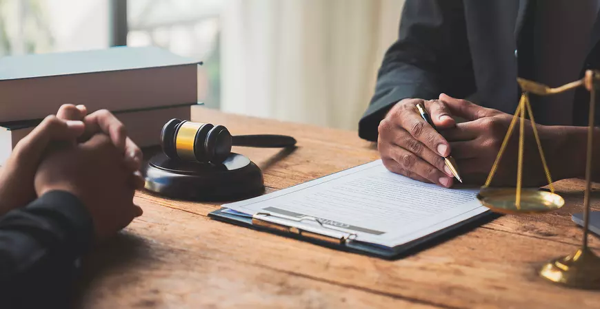 Dissídio Trabalhista: entendendo seus aspectos e impactos nos salários e benefícios dos trabalhadores