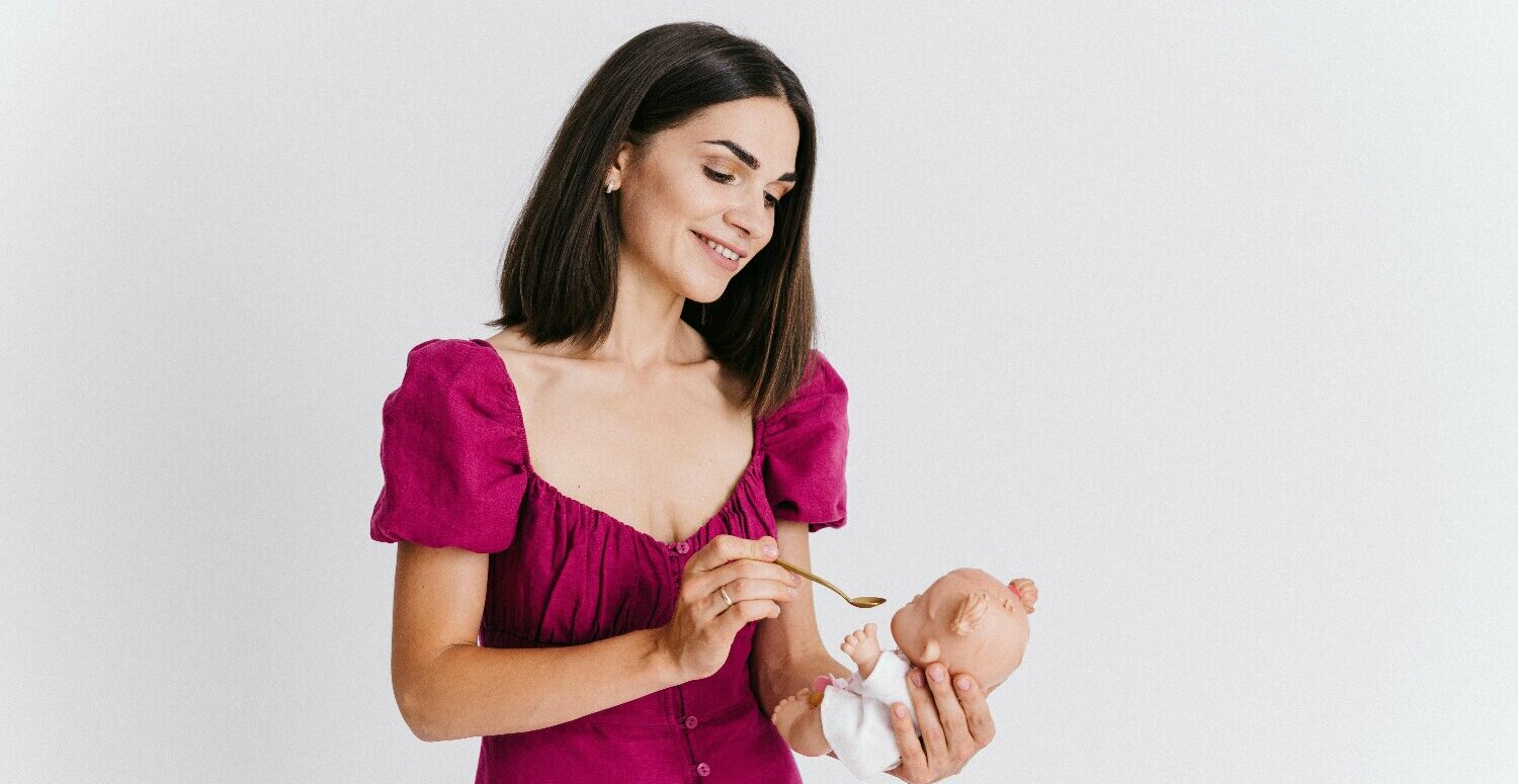 Licença maternidade para bebê reborn? Entenda os limites do direito trabalhista
