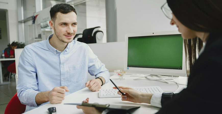 Recrutamento e retenção de talentos: navegando em um mercado de trabalho em transformação