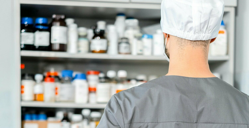 Fraude no Farmácia Popular expõe uso irregular de CNPJs