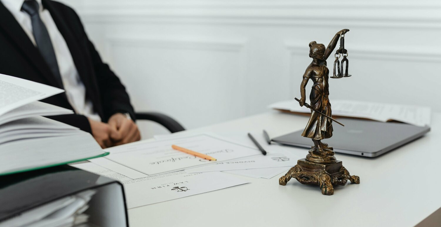 STJ afeta tema repetitivo sobre incidência de PIS/COFINS na correção monetária de aplicações financeiras