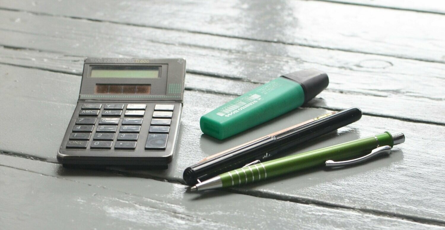 Dicas para organizar as finanças em 2025 e começar o ano no azul
