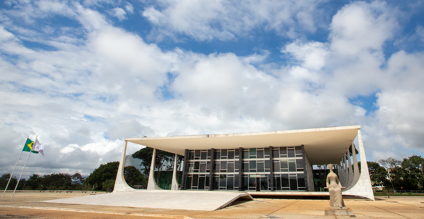 PGR envia parecer favorável à pejotização do trabalho para STF