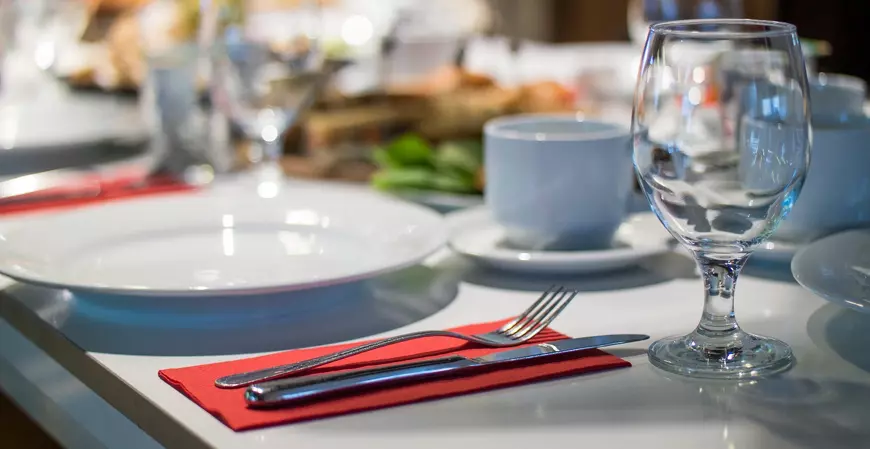 Portabilidade dos vales-refeição traz prejuízos para trabalhadores e restaurantes