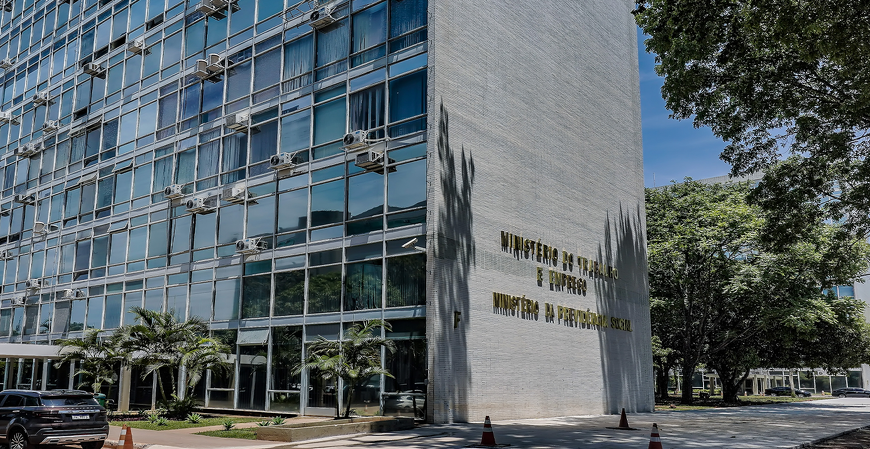 MTE prorroga portaria que regula trabalho em feriados e finais de semana