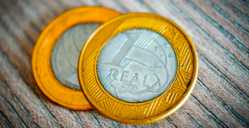 Presidente afirma que salário mínimo atual é “muito baixo” e defende aumento