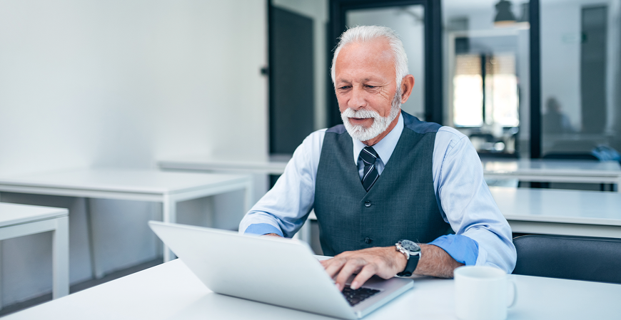 Casos de discriminação por etarismo disparam 3000% na Justiça do Trabalho
