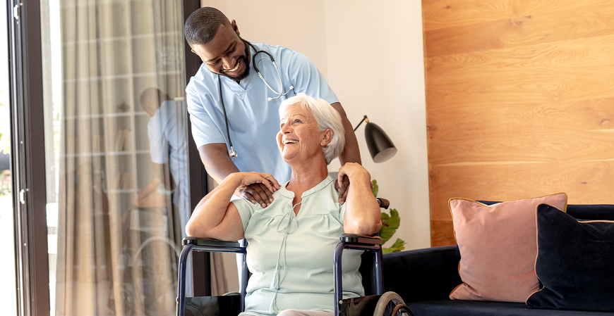 Projeto prevê dedução de home care e cuidadores no IR