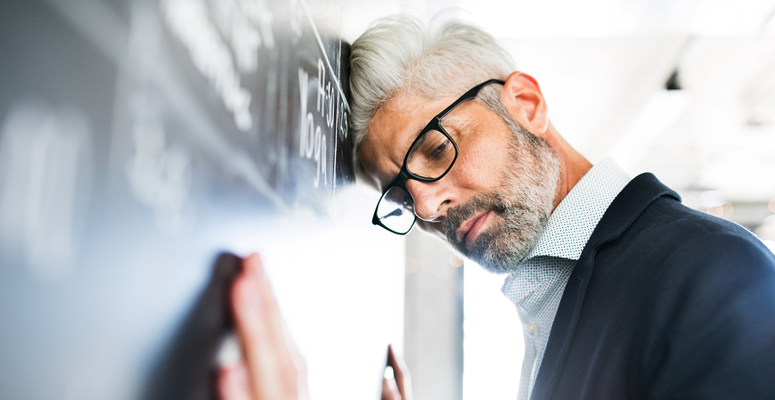 Descubra quais profissões devem continuar de fora do MEI em 2025