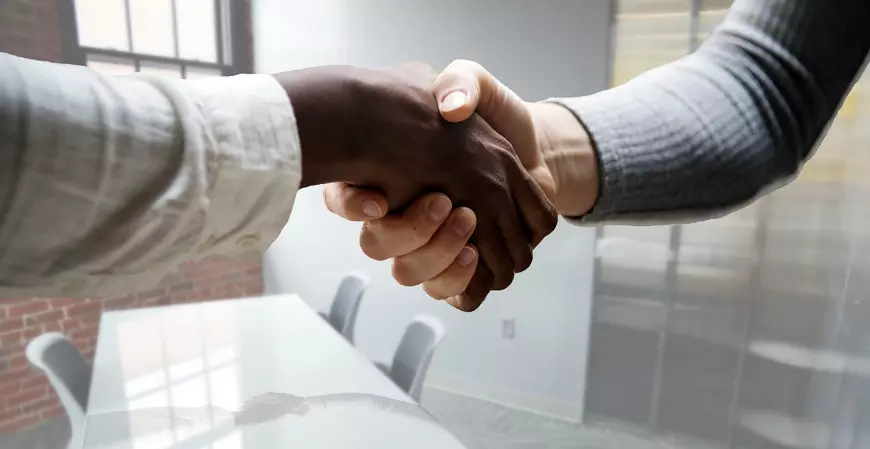 Profissional de RH tem salário 20,69% maior que profissional do Departamento Pessoal, aponta levantamento