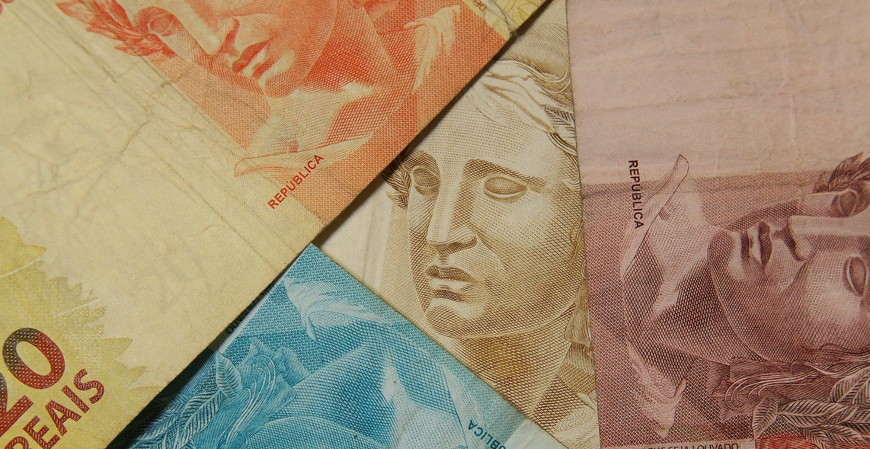 Notas antigas do real sairão de circulação mas continuarão valendo