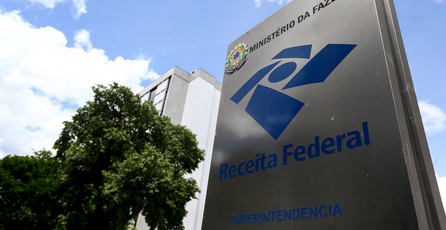 Receita esclarece retenção previdenciária para optantes pela CPRB