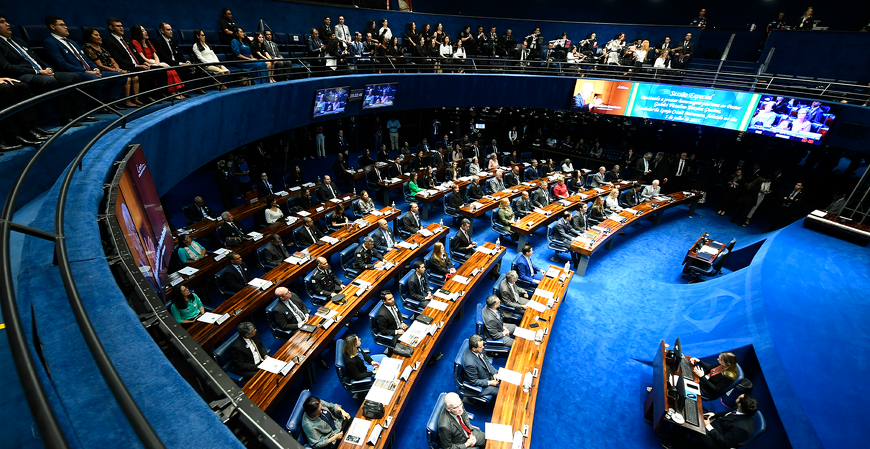 Câmara avança com Reforma Administrativa mas enfrenta resistência de sindicatos