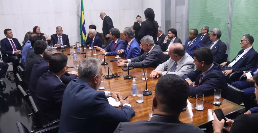 Reforma tributária é tema do setor de TI com parlamentares