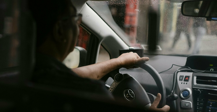 Regra da Reforma Tributária pode favorecer motoristas de aplicativo e entregadores com recebimentos de até R$ 162 mil por ano