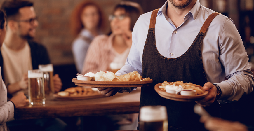 Reforma tributária redefine a tributação de bares, restaurantes e gorjetas