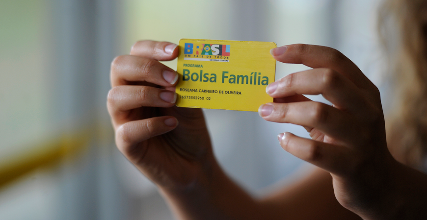 Bolsa Família: entenda o que é a regra de proteção e porque quem entra recebe menos