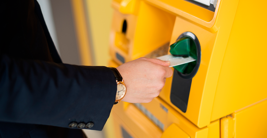 Regras do saque-aniversário mudam neste sábado (1º)