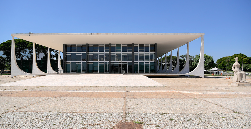 Negociado sobre o legislado: repercussões previdenciárias do PLR após o tema 1046 do STF 