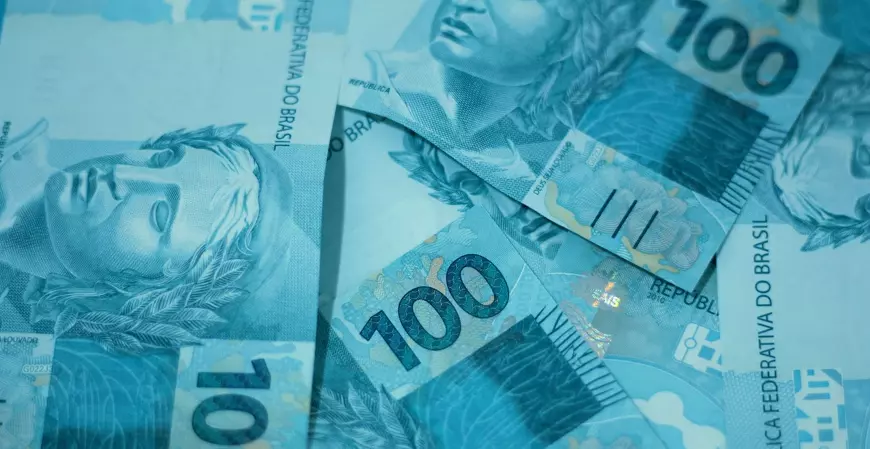 Salário mínimo 2024 já está em vigor; confira o novo valor