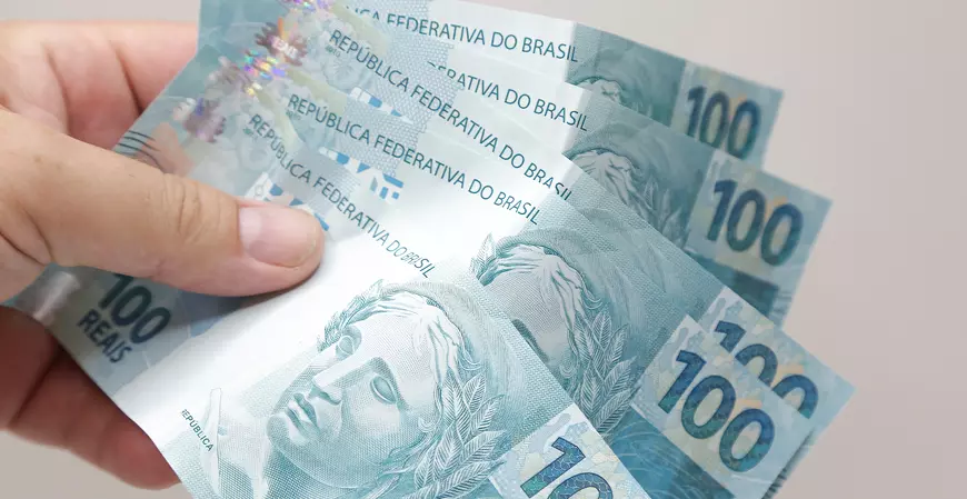 Salário mínimo: valor pode ser maior que R$ 1.400 para 2024?