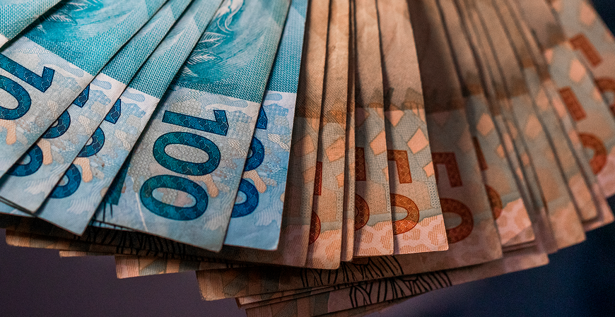 Salário mínimo deve ter ganho real de 2,3% em 2027