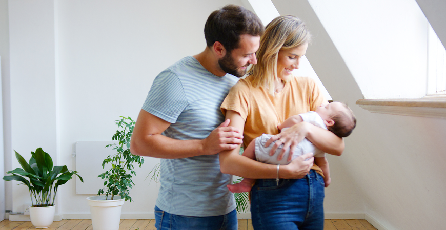 Ampliação das licenças maternidade e paternidade avança no Senado em 2025