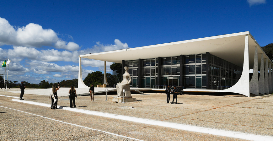 INSS: STF adia análise dos efeitos da revisão de aposentadoria para depois do recesso