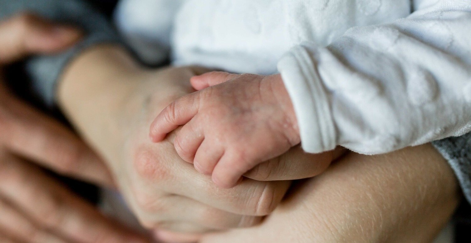 STF define que mães não gestantes em união homoafetiva tem direito à licença-maternidade